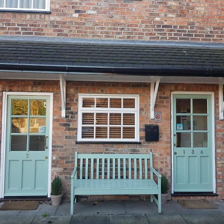Red Cow Nantwich Bed & Breakfast Crewe Exterior photo
