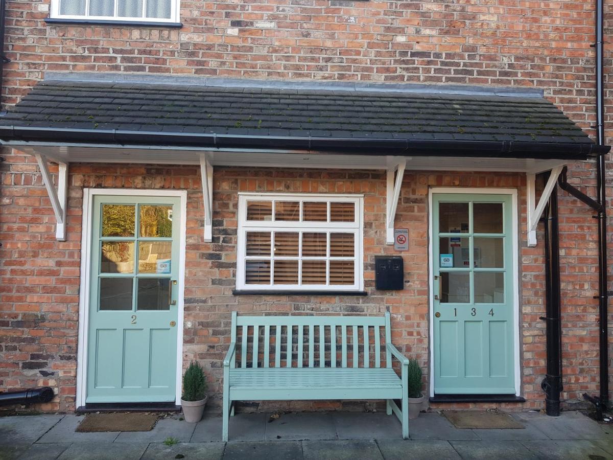 Red Cow Nantwich Bed & Breakfast Crewe Exterior photo
